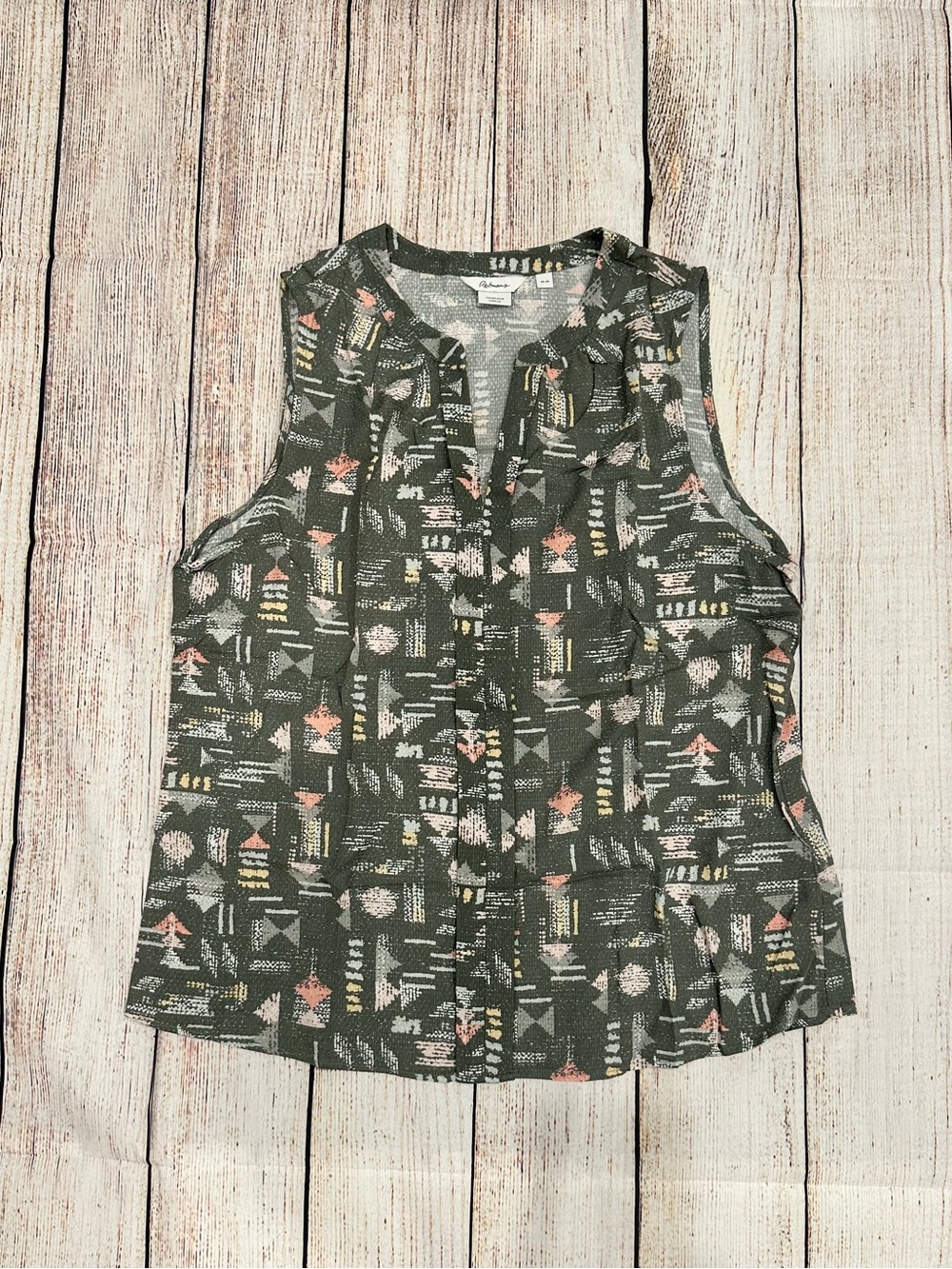 (Bundle 2 for $15) NWOT Reitmans Sleeveless Blouse